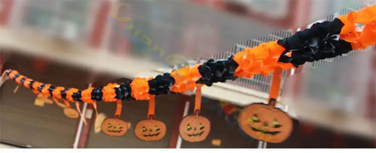 Dekoracje – pająki, dynie, nietoperze